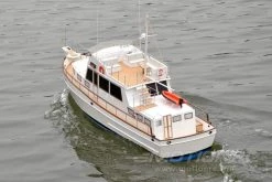 Bancroft Grand Captain 1/20 Scale 900mm (35") Fishing Trawler - RTR -Freewing Shop bancroft grand captain 1 20 scale trawler rtr motion rc 14115994894449