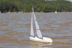 Bancroft Sportsail 550mm (22") Sailboat - RTR -Freewing Shop bancroft sportsail 550mm 22 sailboat rtr motion rc 21545644851385