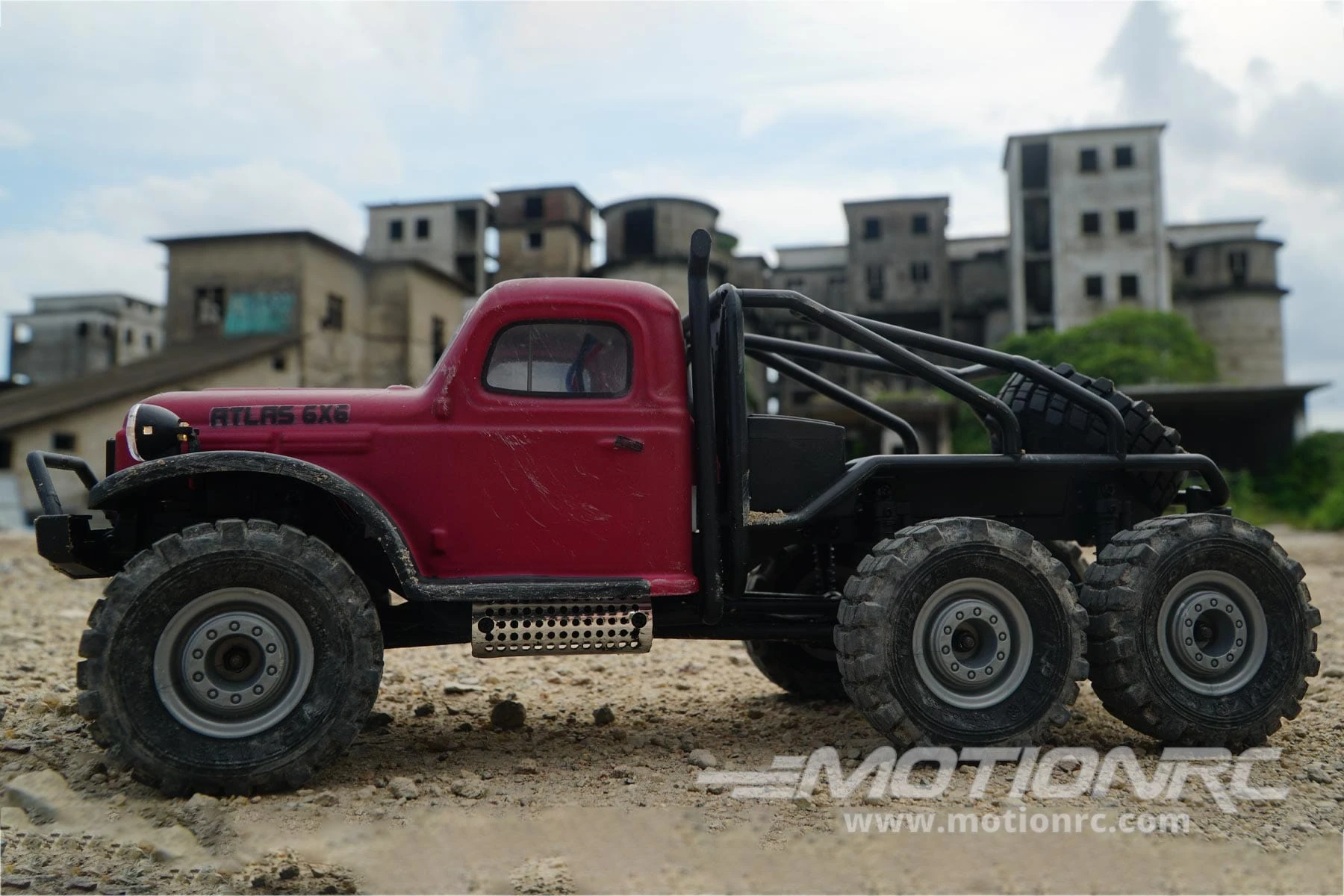 FMS Atlas 1/18 Scale Red 6x6 Crawler - RTR 6 FMS Atlas 1/18 Scale Red 6x6 Crawler - RTR - Image 4