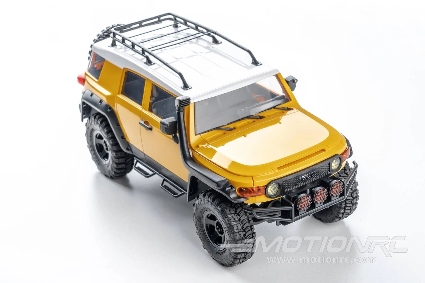 FMS Toyota FJ Cruiser 1/18 Scale 4WD Crawler - RTR 6 FMS Toyota FJ Cruiser 1/18 Scale 4WD Crawler - RTR - Image 4