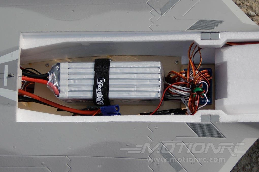 Freewing F-22 Raptor Ultra Performance 8S 90mm EDF Jet - PNP 28 Freewing F-22 Raptor Ultra Performance 8S 90mm EDF Jet - PNP - Image 26