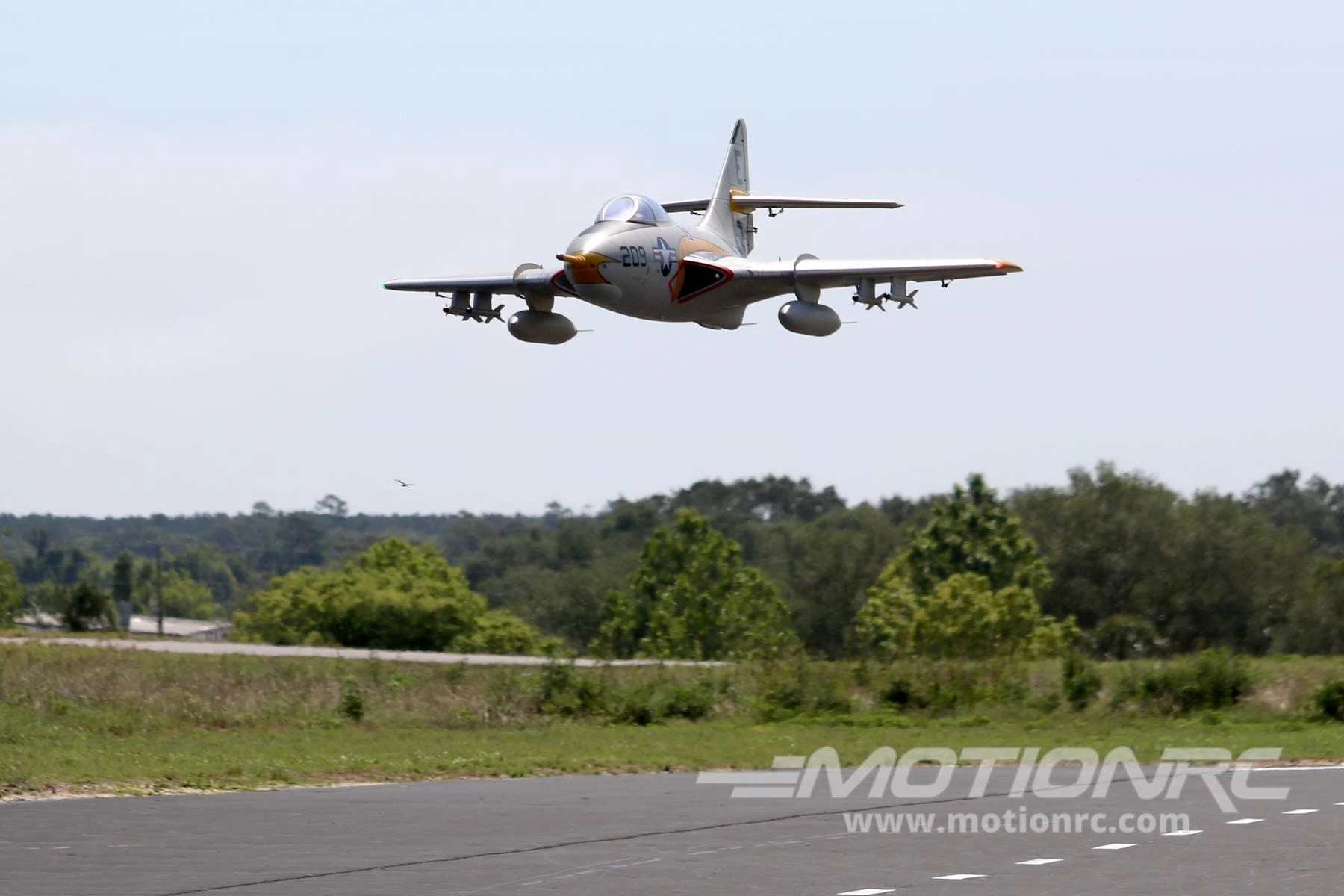 Freewing F9F-8 Cougar Super Scale 80mm EDF - ARF PLUS 18 Freewing F9F-8 Cougar Super Scale 80mm EDF - ARF PLUS - Image 16