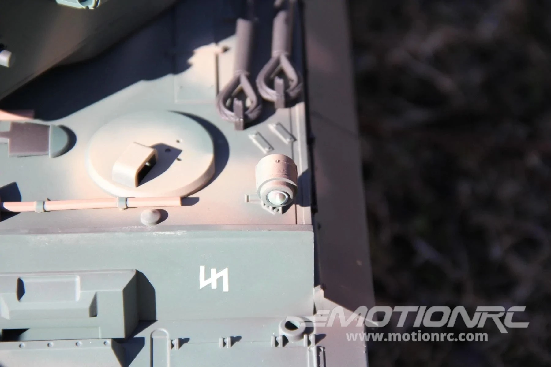 Heng Long German Tiger 1 S33 Upgrade Edition 1/16 Scale Heavy Tank - RTR 11 Heng Long German Tiger 1 S33 Upgrade Edition 1/16 Scale Heavy Tank - RTR - Image 9