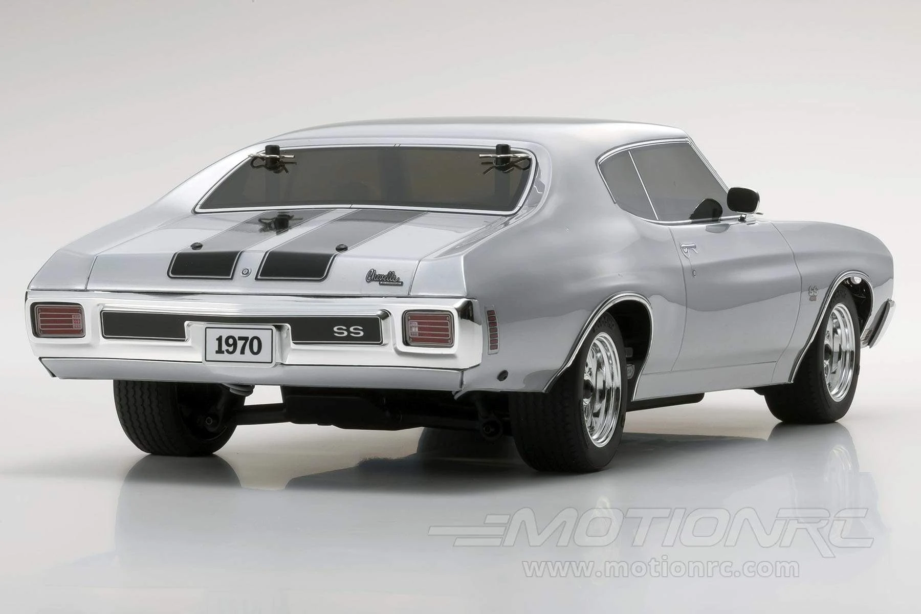 Kyosho Fazer Mk2 1970 Chevelle SS 454 LS6 Cortez Silver 1/10 Scale 4WD Car - RTR 7 Kyosho Fazer Mk2 1970 Chevelle SS 454 LS6 Cortez Silver 1/10 Scale 4WD Car - RTR - Image 5