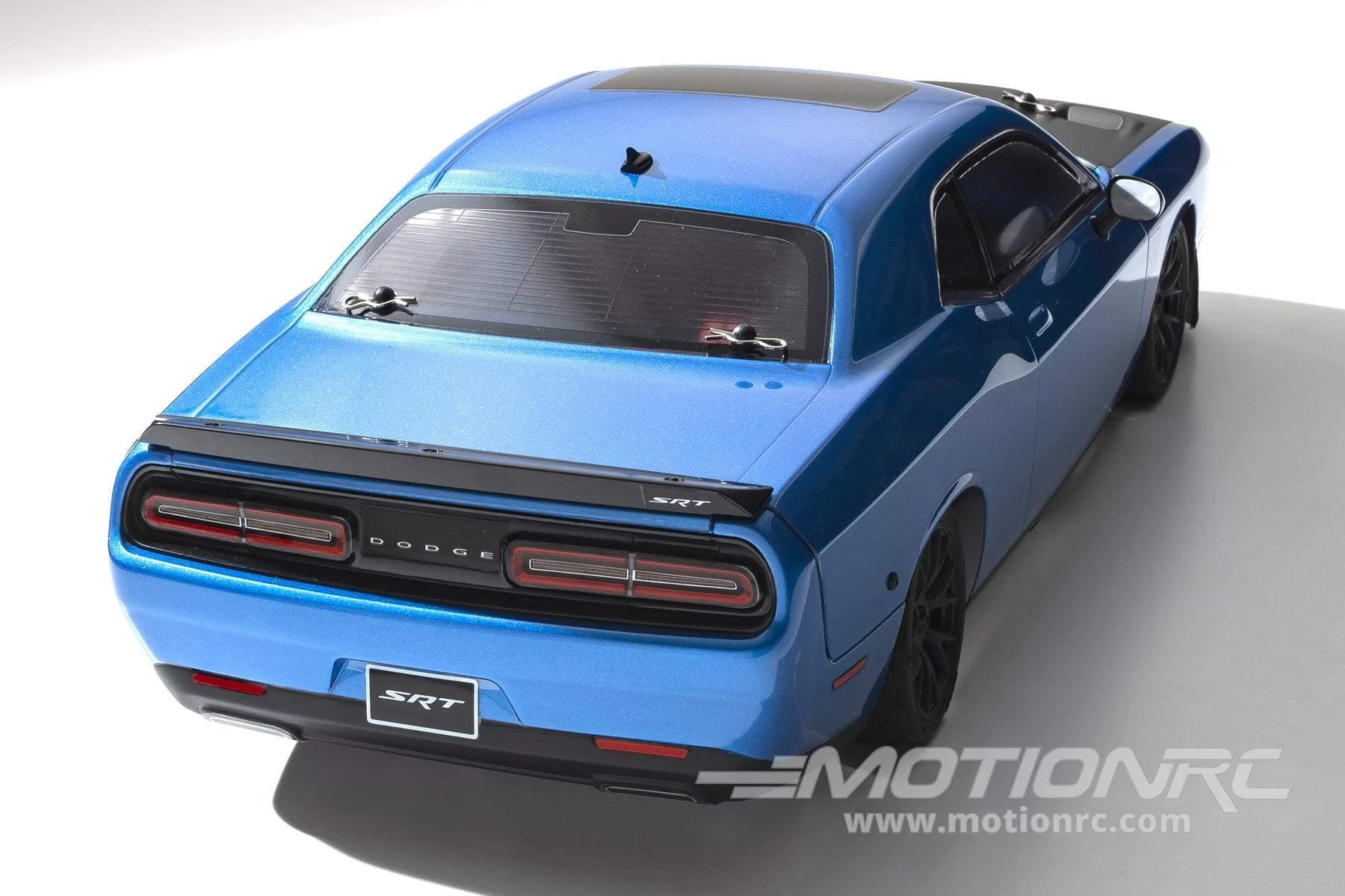 Kyosho Fazer Mk2 Blue Dodge Challenger SRT Hellcat 1/10 Scale 4WD Car - RTR 8 Kyosho Fazer Mk2 Blue Dodge Challenger SRT Hellcat 1/10 Scale 4WD Car - RTR - Image 6