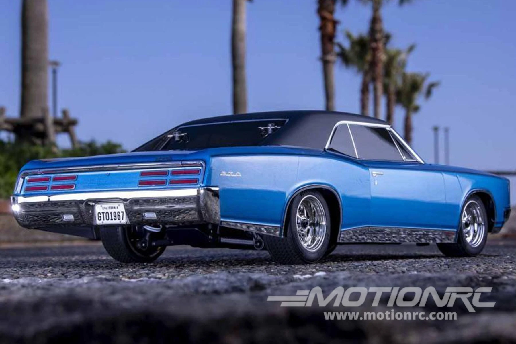 Kyosho Fazer Mk2 FZ02L 1967 Pontiac GTO Tyrol Blue 1/10 Scale 4WD Car - RTR 8 Kyosho Fazer Mk2 FZ02L 1967 Pontiac GTO Tyrol Blue 1/10 Scale 4WD Car - RTR - Image 6