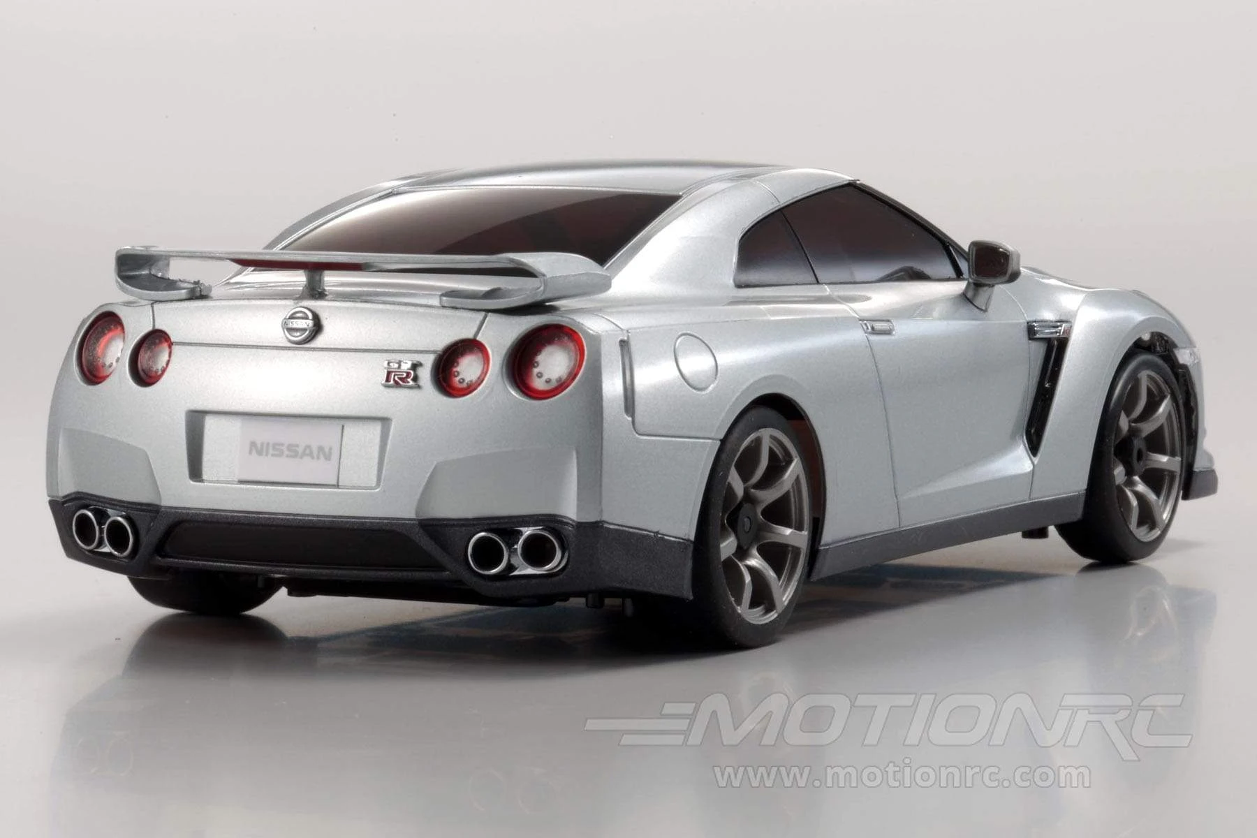 Kyosho Mini-Z MR-03 GT-R (R35) Ultimate Metal Silver Readyset 1/27 Scale RWD Car - RTR 6 Kyosho Mini-Z MR-03 GT-R (R35) Ultimate Metal Silver Readyset 1/27 Scale RWD Car - RTR - Image 4