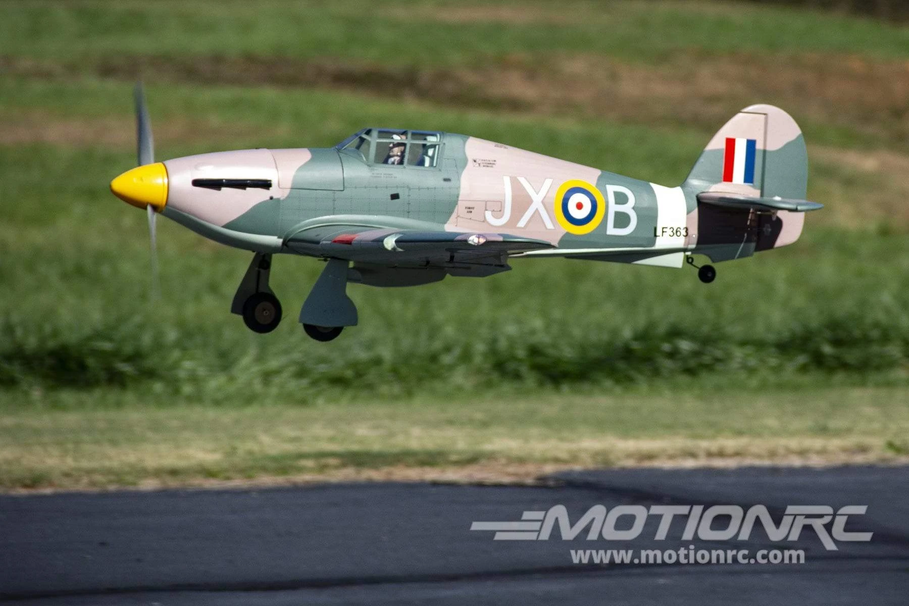 Nexa Hawker Hurricane 1610mm (63.3") Wingspan - ARF 5 Nexa Hawker Hurricane 1610mm (63.3") Wingspan - ARF - Image 3