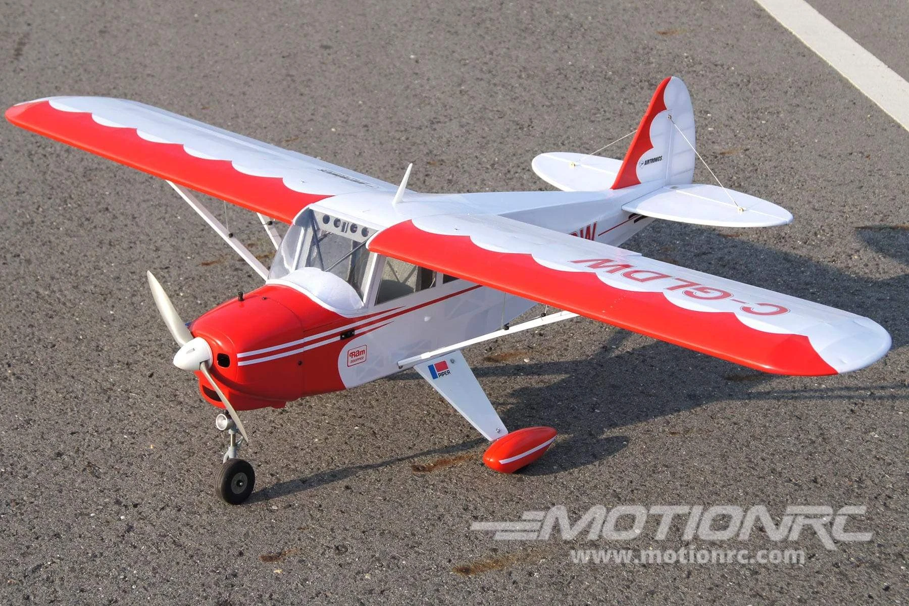 Nexa PA-22 Tri-Pacer 1620mm (63") Wingspan - ARF 4 Nexa PA-22 Tri-Pacer 1620mm (63") Wingspan - ARF - Image 2