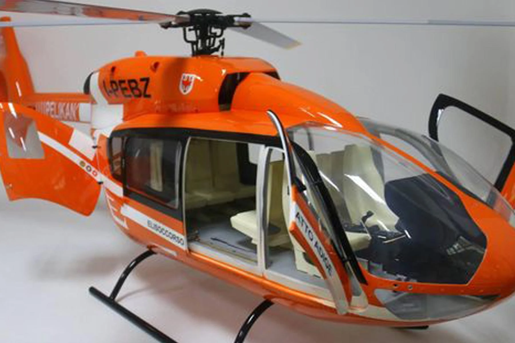 Roban EC-145 Pelican 800 Size Scale Helicopter - ARF 3 Roban EC-145 Pelican 800 Size Scale Helicopter - ARF
