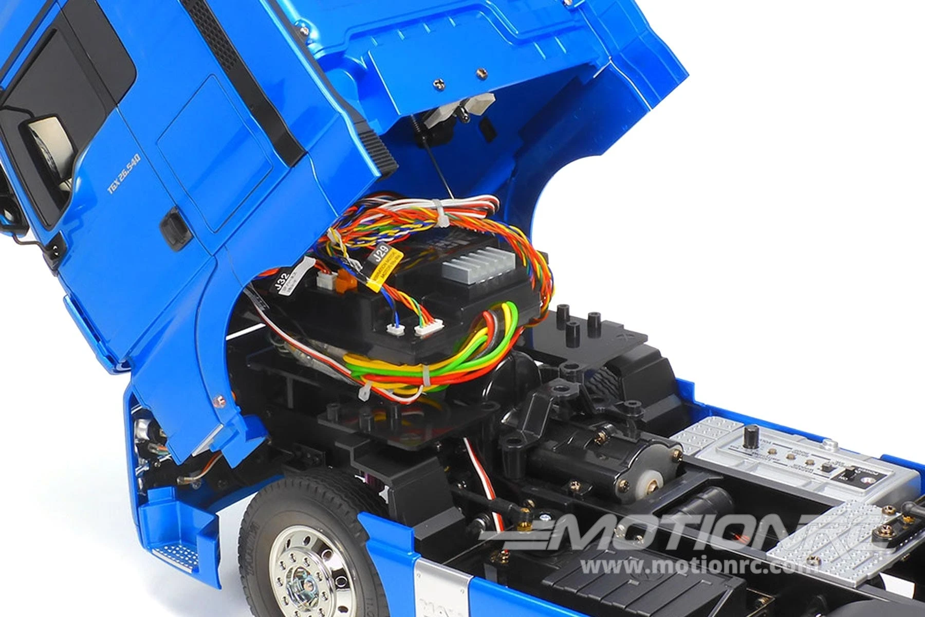 Tamiya MAN TGX 26.540 6x4 XLX Light Metallic Blue 1/14 Scale RC Tractor Truck - KIT 5 Tamiya MAN TGX 26.540 6x4 XLX Light Metallic Blue 1/14 Scale RC Tractor Truck - KIT - Image 3